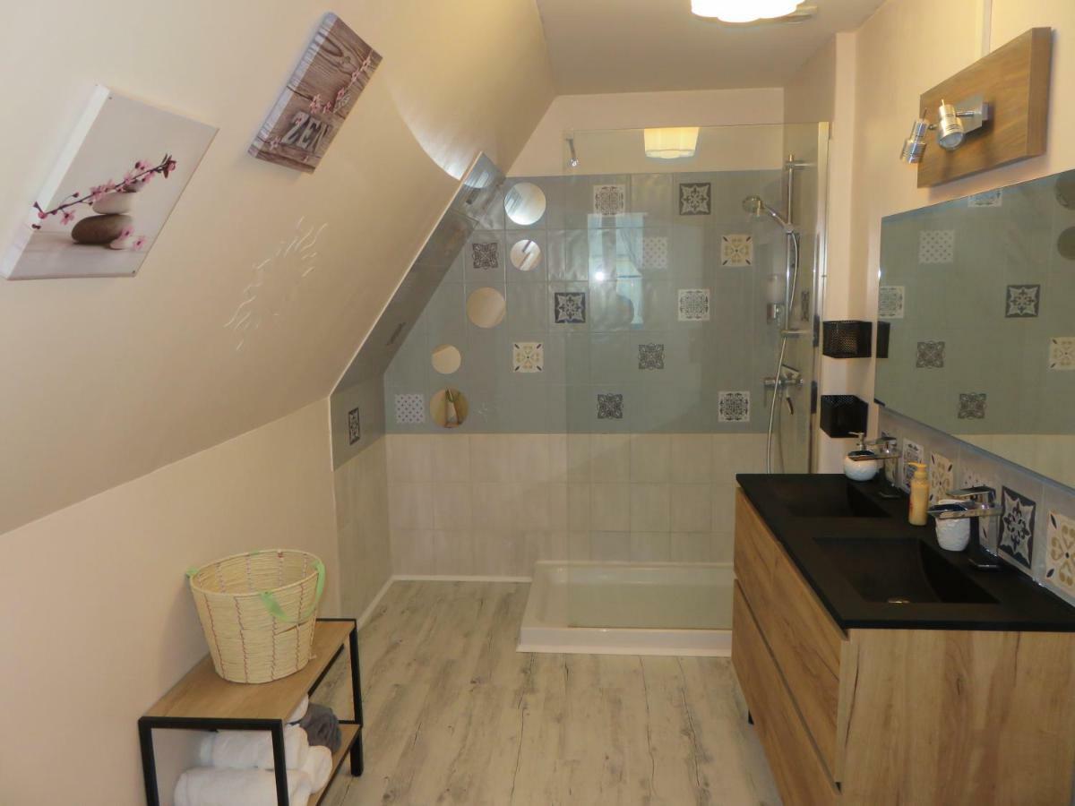 Grand Appartement Chaleureux Thouars Exterior photo